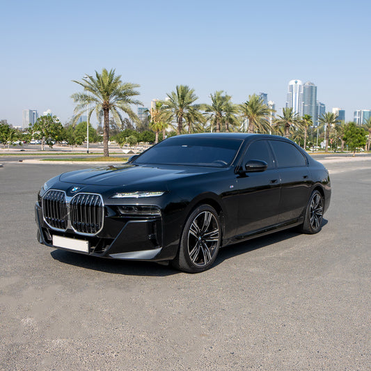 Hire BMW 7 Series With Chauffeur Dubai