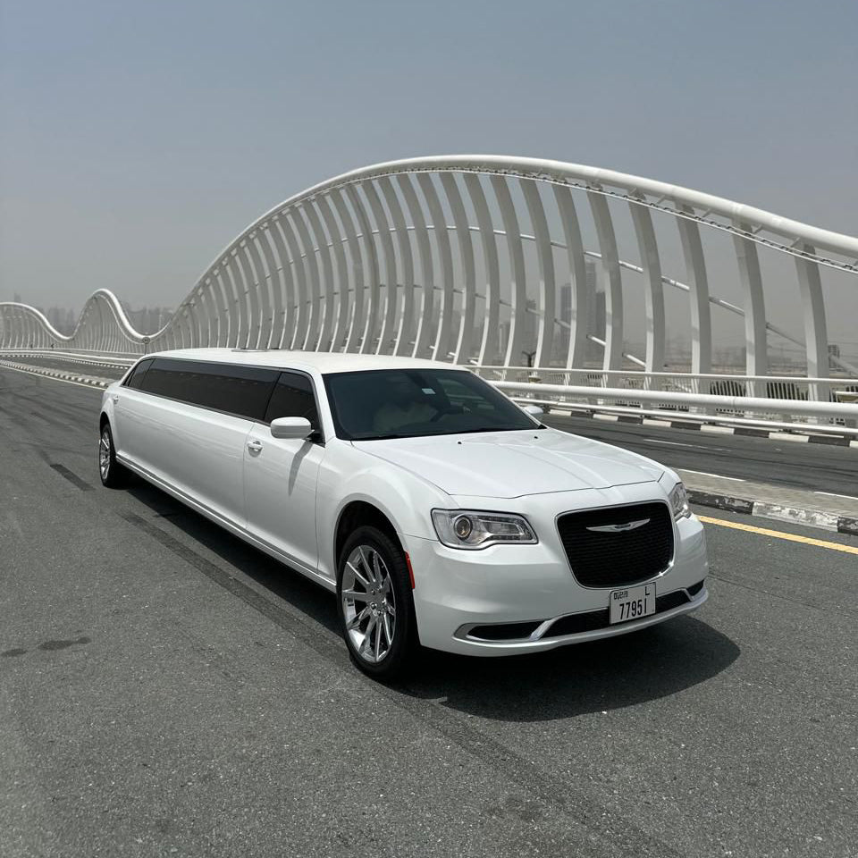 Super Chrysler Limousine Service Dubai